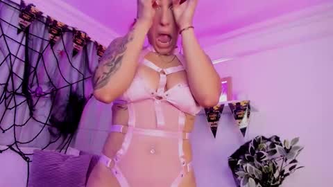 Snapshot of susyy7 chatting on October 2025 07:48:01 PM susyy online show from October 2025 07:48:01 PM