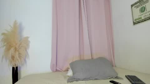 suzan__cooper2 online show from August 2026 02:35:01 AM