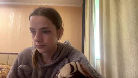 Snapshot of suzannetigerino chatting on May 2026 06:41:01 AM Emila online show from May 2026 06:41:01 AM