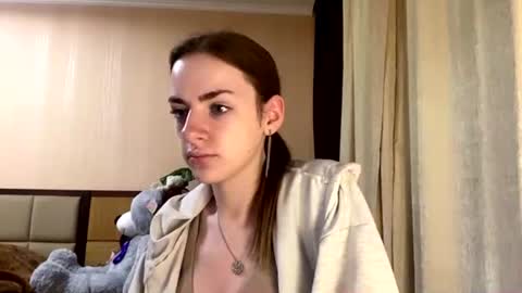Snapshot of suzannetigerino chatting on June 2026 07:31:02 AM Emila online show from June 2026 07:31:02 AM
