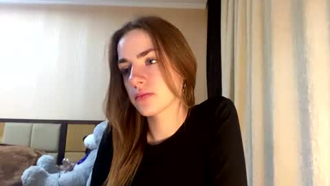 Snapshot of suzannetigerino chatting on July 2026 07:24:01 AM Emila online show from July 2026 07:24:01 AM