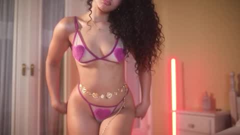 Snapshot of suzysuza chatting on September 2025 03:14:01 PM suzysuza online show from September 2025 03:14:01 PM