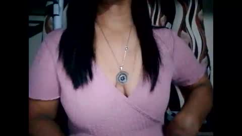 suzzie_hot online show from December 2024 08:36:02 PM