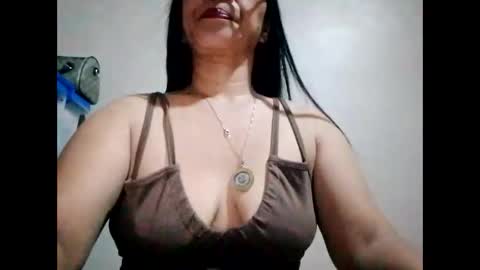 suzzie_hot online show from December 2024 11:11:02 AM