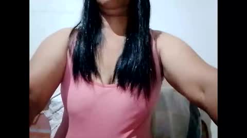suzzie_hot online show from January 2025 07:42:01 PM