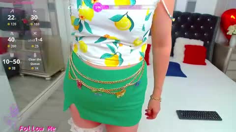 Snapshot of suzzysun chatting on September 2025 03:01:02 PM Ana online show from September 2025 03:01:02 PM