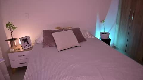 Sofis schedule 10pm until 4am GMT-5 online show from September 2025 01:40:02 AM