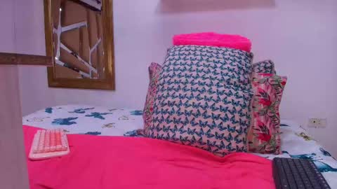 Snapshot of sweegirl_ chatting on September 2025 11:54:01 AM Debora online show from September 2025 11:54:01 AM