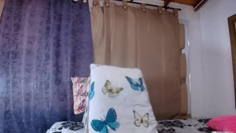 Debora  online show from October 2025 12:04:01 PM