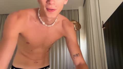 Snapshot of sweet19sammy chatting on June 2026 02:33:01 PM Sammy online show from June 2026 02:33:01 PM