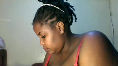Snapshot of sweet52537 chatting on February 2025 12:47:01 PM sweet52537 online show from February 2025 12:47:01 PM
