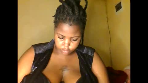 Snapshot of sweet52537 chatting on February 2025 12:06:02 PM sweet52537 online show from February 2025 12:06:02 PM