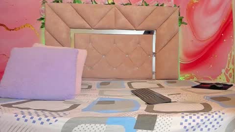 sweet__luna__ online show from February 2026 11:09:02 AM