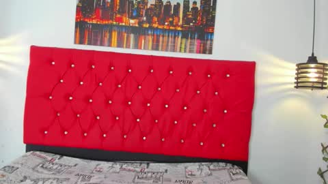 Carolina online show from September 2025 04:19:02 PM