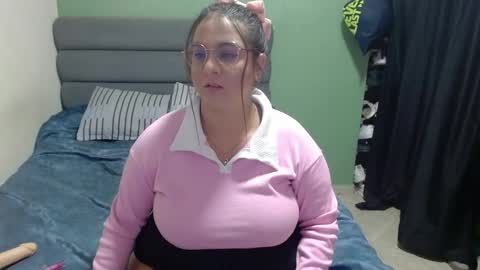 Nikol online show from March 2025 02:42:02 PM