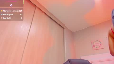 Vanessa online show from December 2025 08:37:02 PM