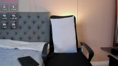 alessandre online show from April 2026 08:24:02 PM