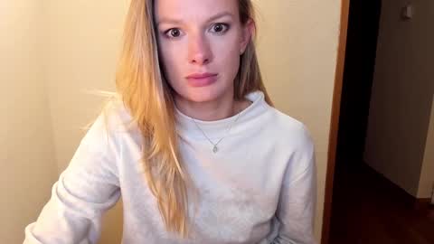 Snapshot of sweet_angel_a chatting on October 2025 10:47:01 PM Ann - your sweet girl online show from October 2025 10:47:01 PM