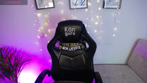 Bella Valery online show from March 2026 01:04:02 PM