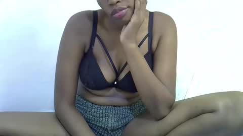 sweet_brown9 online show from September 2025 08:16:01 AM