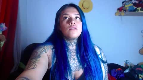 Bubbles online show from November 2025 02:01:02 AM