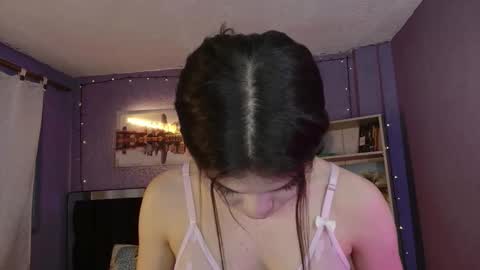 Candy online show from October 2025 03:13:01 PM