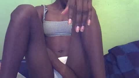 sweet_candie01 online show from November 2025 01:33:02 PM