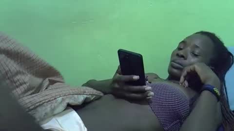 sweet_candie01 online show from February 2026 06:06:02 PM