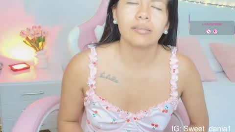 Snapshot of sweet_dania_ chatting on October 2025 08:54:02 AM sweet_dania_ online show from October 2025 08:54:02 AM