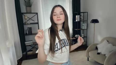 sweet_disaster_ online show from September 2025 08:09:02 AM