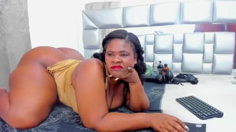 Snapshot of sweet_ebonyyx chatting on December 2024 02:41:01 AM Sara online show from December 2024 02:41:01 AM