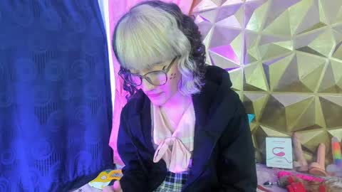  emmili  online show from December 2024 03:19:01 PM