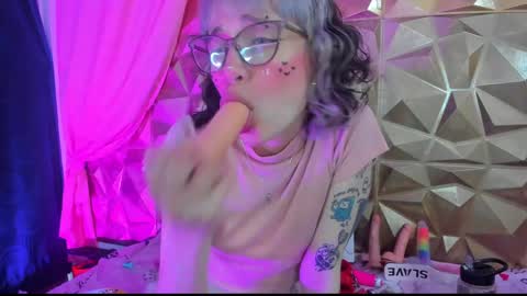  emmili  online show from January 2025 03:13:02 PM