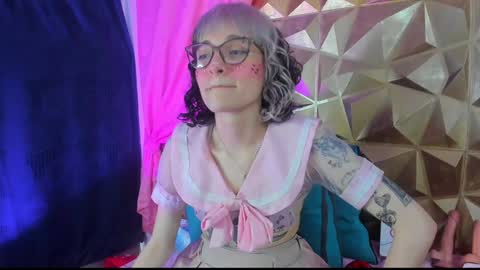  emmili  online show from January 2025 03:11:01 PM