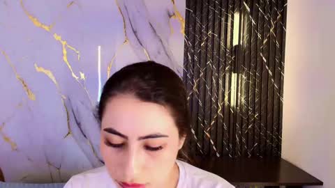 sweet_flame_ online show from September 2025 03:44:02 PM