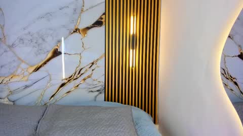 sweet_flame_ online show from September 2025 08:00:02 PM