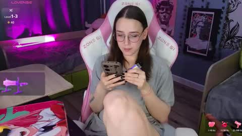 Alice online show from November 2025 03:17:02 AM