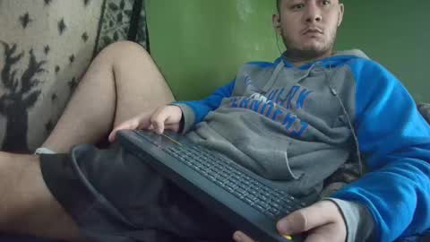 sweet_guy36 online show from September 2025 03:45:01 PM