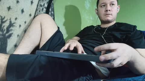 sweet_guy36 online show from September 2025 06:02:01 PM