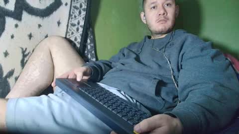 sweet_guy36 online show from October 2025 03:17:01 AM