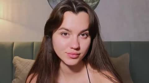 Snapshot of sweet_haeven chatting on June 2026 09:17:02 PM Im Mia.LOVELY PATTERNS 100 120 160 200 my toy buzzes from 2 tip online show from June 2026 09:17:02 PM