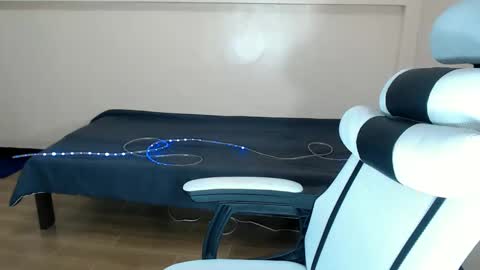 sophia daisy  online show from March 2025 11:17:01 AM