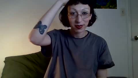 sweet_harvey online show from May 2026 11:10:02 PM