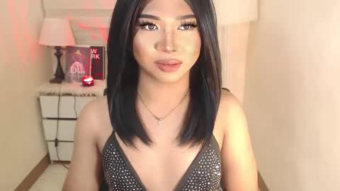 Snapshot of sweet_hoelly chatting on February 2025 02:42:01 PM Slutty Shannel online show from February 2025 02:42:01 PM