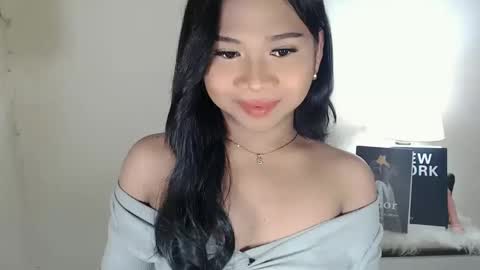 Snapshot of sweet_hoelly chatting on March 2025 09:53:01 AM Slutty Shannel online show from March 2025 09:53:01 AM
