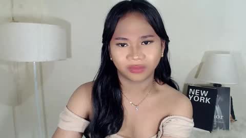 Snapshot of sweet_hoelly chatting on March 2025 07:20:02 PM Slutty Shannel online show from March 2025 07:20:02 PM
