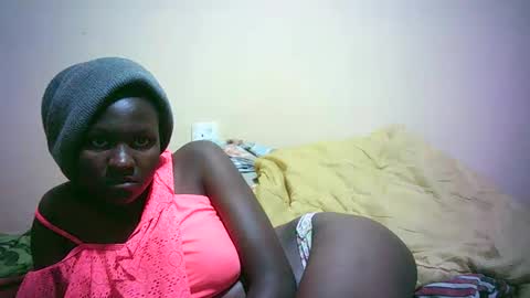 Snapshot of sweet_katrina2 chatting on March 2025 03:06:01 AM millarn online show from March 2025 03:06:01 AM