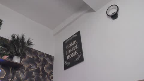 Alesy online show from February 2025 07:24:02 AM