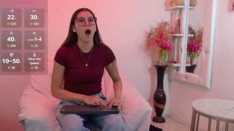 Mia online show from June 2026 11:57:01 AM