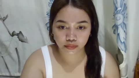 Snapshot of sweet_mae28xx chatting on July 2026 11:07:01 AM sweet_mae28xx online show from July 2026 11:07:01 AM